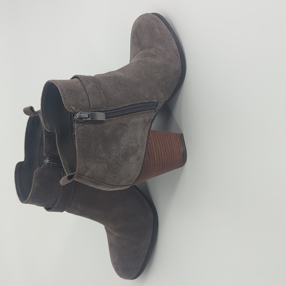 Franco Fortini Gray Suede Block Heel Booties Buckle Ankle Boots 6.5 - Picture 2 of 7